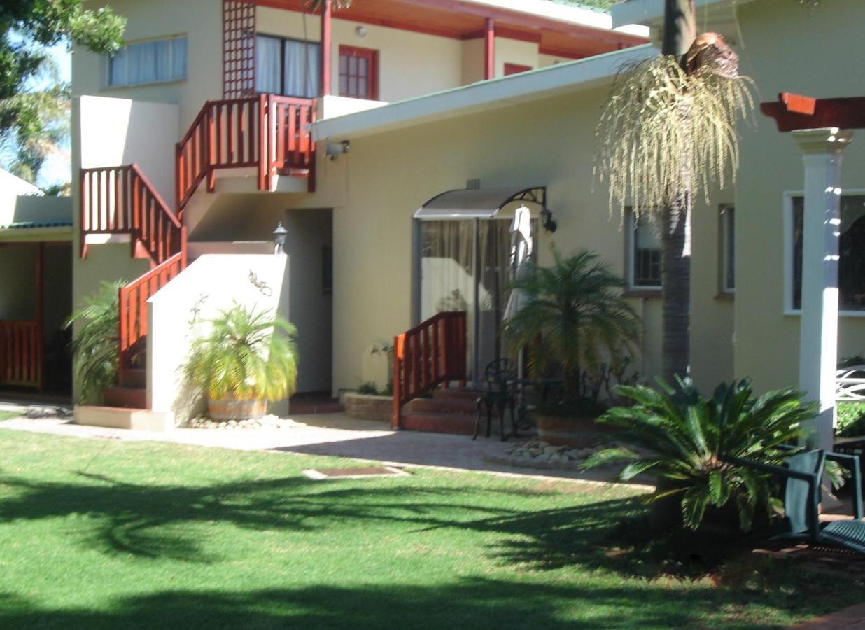 Cedar Lodge Guest House Робертсон Экстерьер фото